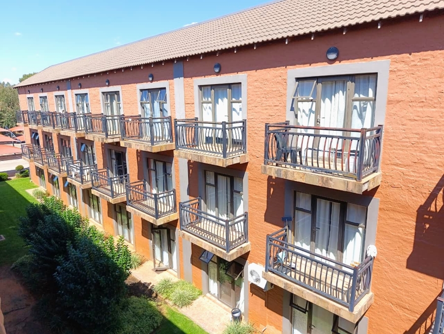 1 Bedroom Property for Sale in Vredenhof Sh Free State